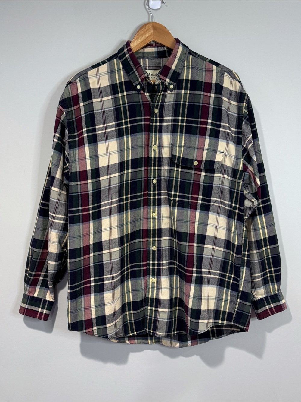 Eddie Bauer Men's Plaid Button Down Flannel Shirt 100% Cotton Blue Burgundy M